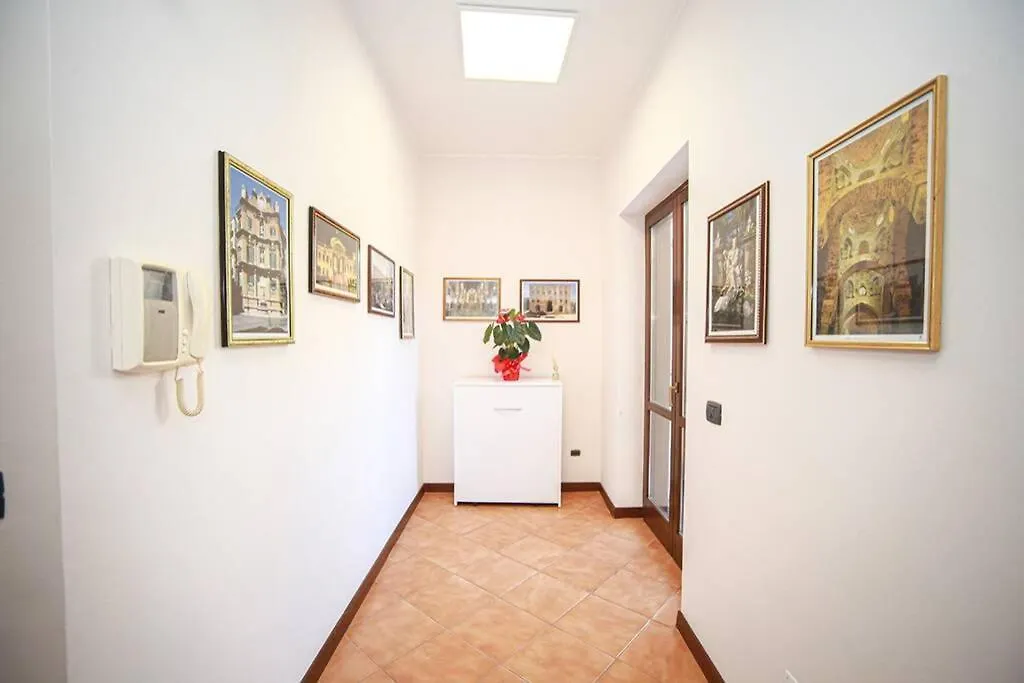 Apartment Appartamento Con Terrazza Al Centro Storico. Palermo